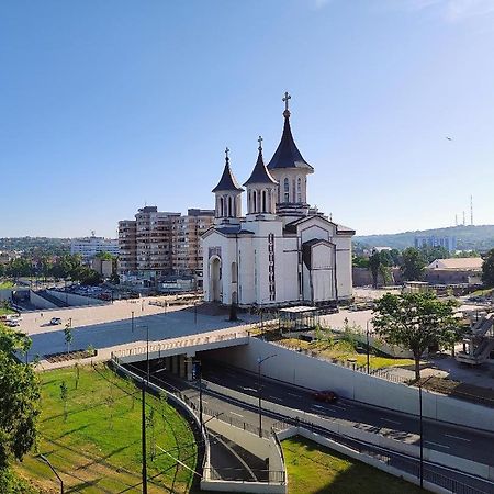 Central Cosy Apart Oradea Appartement Buitenkant foto