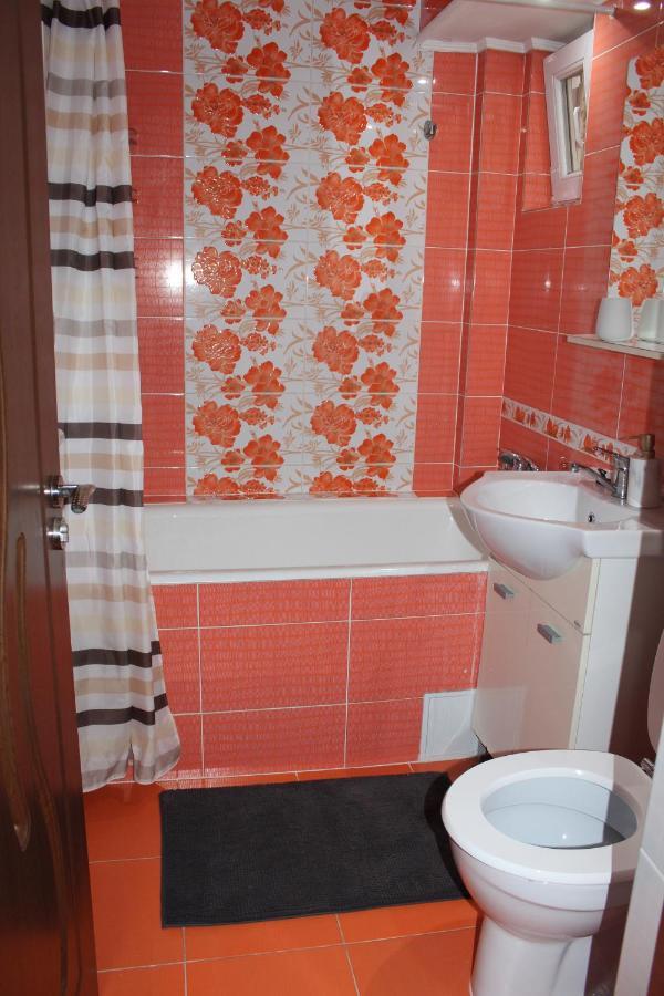 Central Cosy Apart Oradea Appartement Buitenkant foto