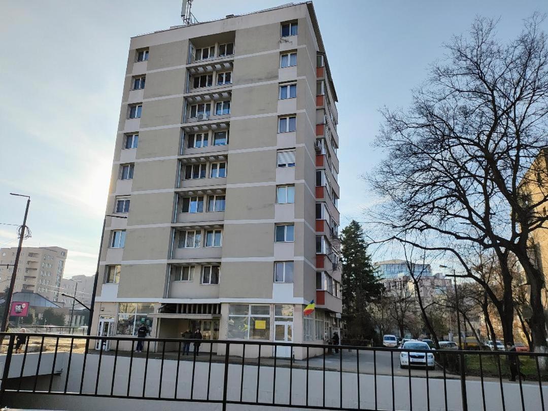 Central Cosy Apart Oradea Appartement Buitenkant foto